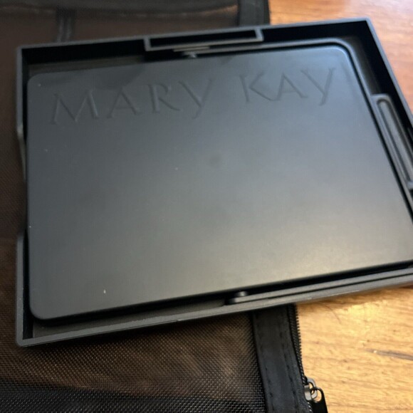New Mary Kay Travel Mirrors Folding‎ Flip Makeup in Mesh Bag Lot Of 4 Standing. - Picture 3 of 4